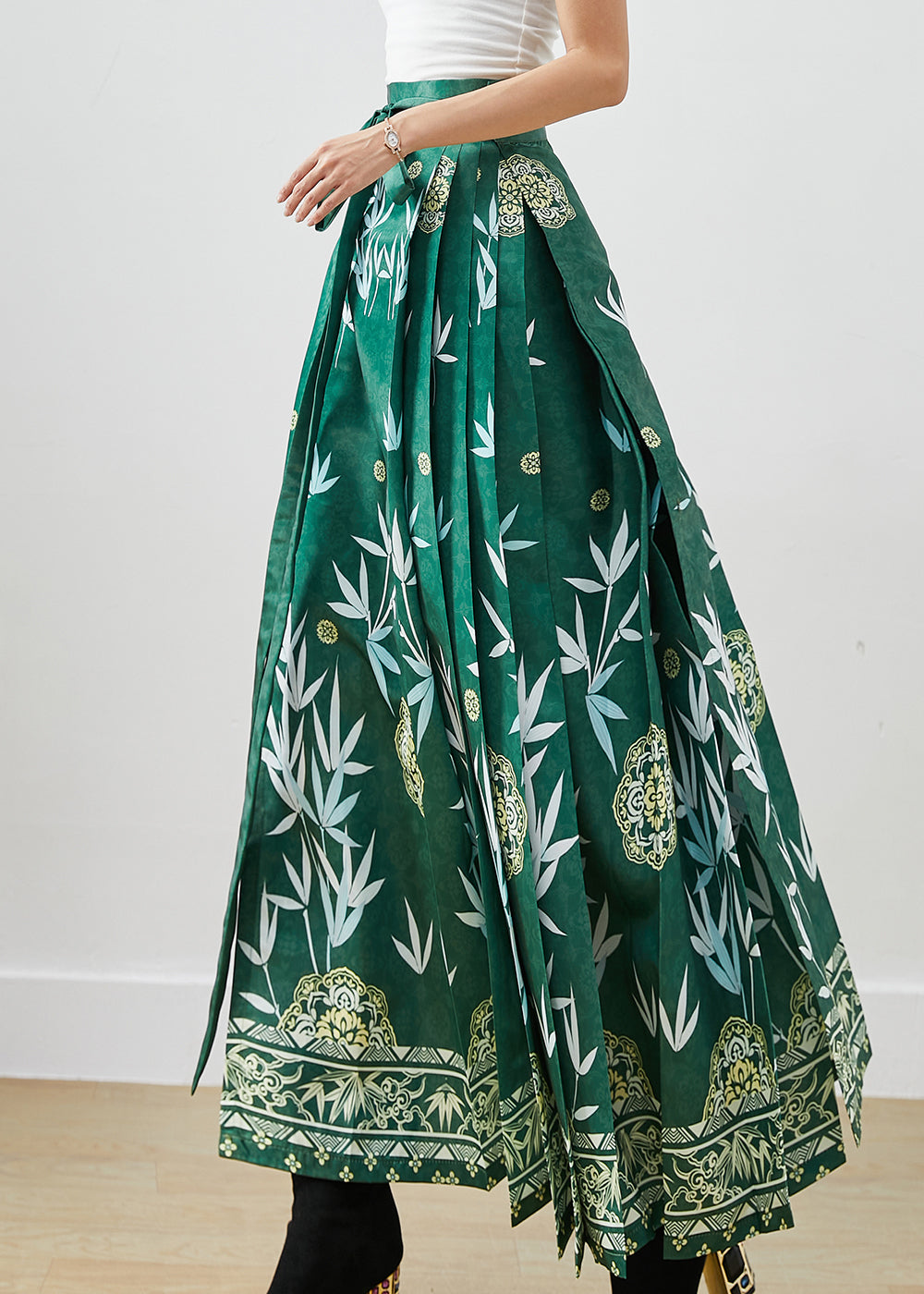 Green Bamboo Leaf Print Exra Large Hem Silk Pleated Skirts Fall