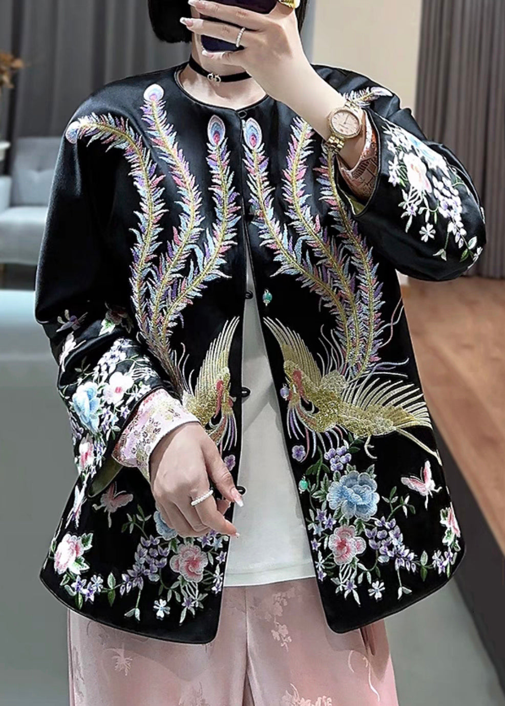 Black Button Embroideried Silk Coats O-neck Long Sleeve