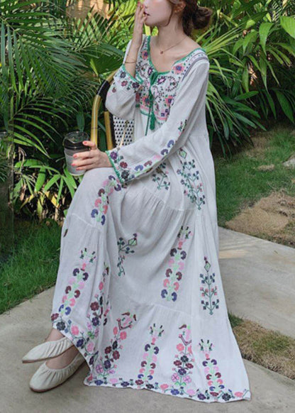 White O-neck Embroideried Cotton Holiday Dresses Long Sleeve