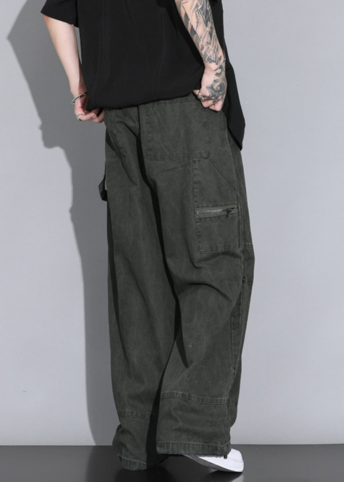 Army Green Button Pockets Elastic Waist Cotton Straight Pants Spring