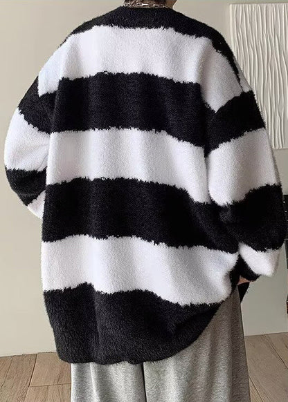 Black O Neck Striped Knit Sweater Winter