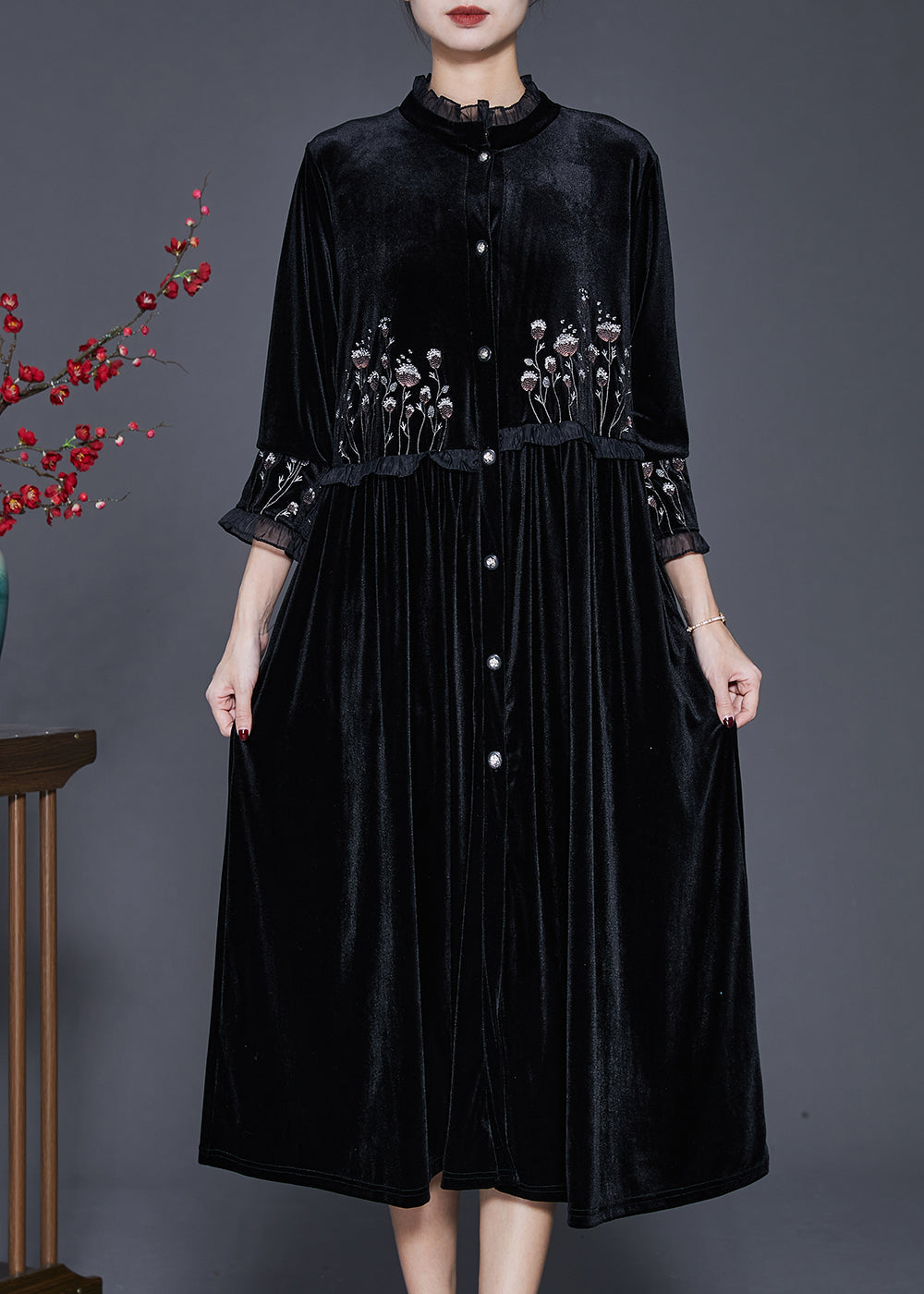 Black Embroidered Patchwork Ruffled Silk Velvet Dress Bracelet Sleeve