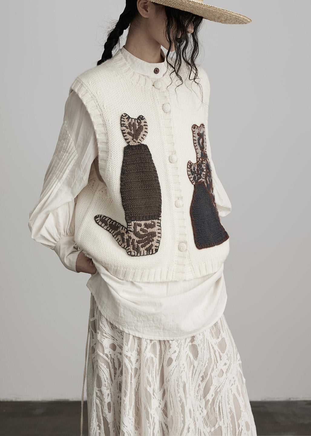 White Embroideried Wool Knit Vests Spring