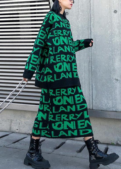 Cozy Winter Green Prints Knit Sweat Tops and Elastic Waist Skirt Two Pieces