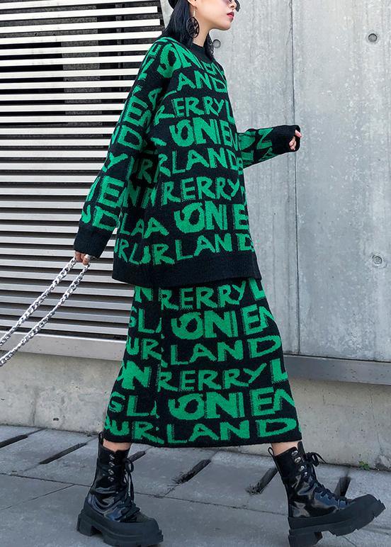 Cozy Winter Green Prints Knit Sweat Tops and Elastic Waist Skirt Two Pieces