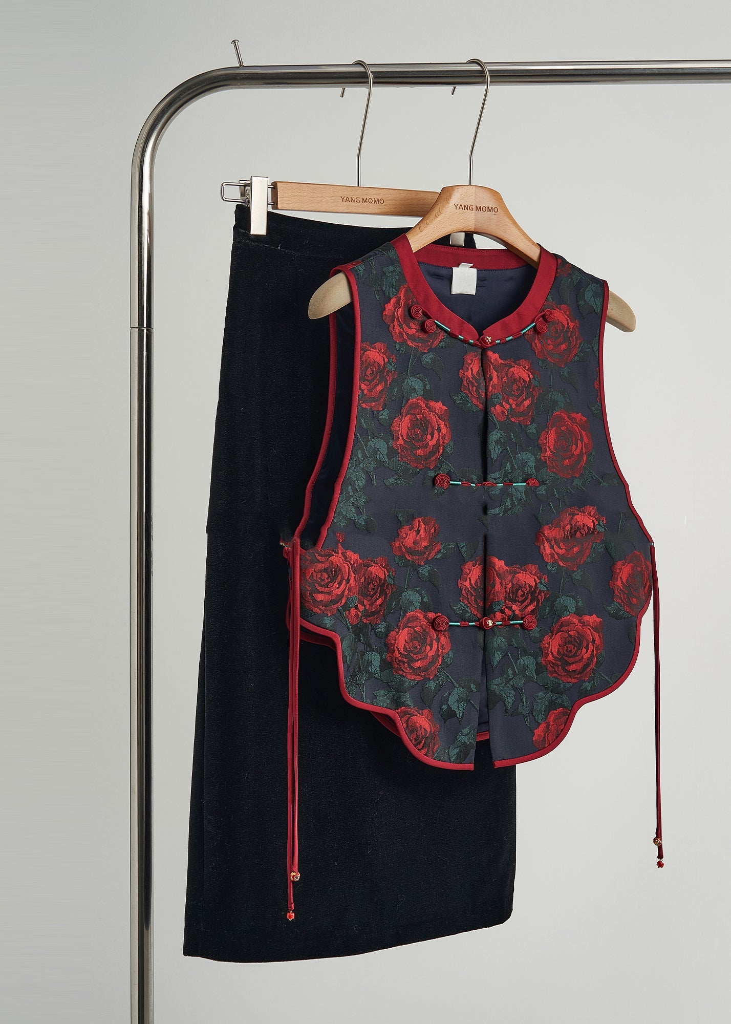 Black Chinese Button Jacquard Silk Vests Fall