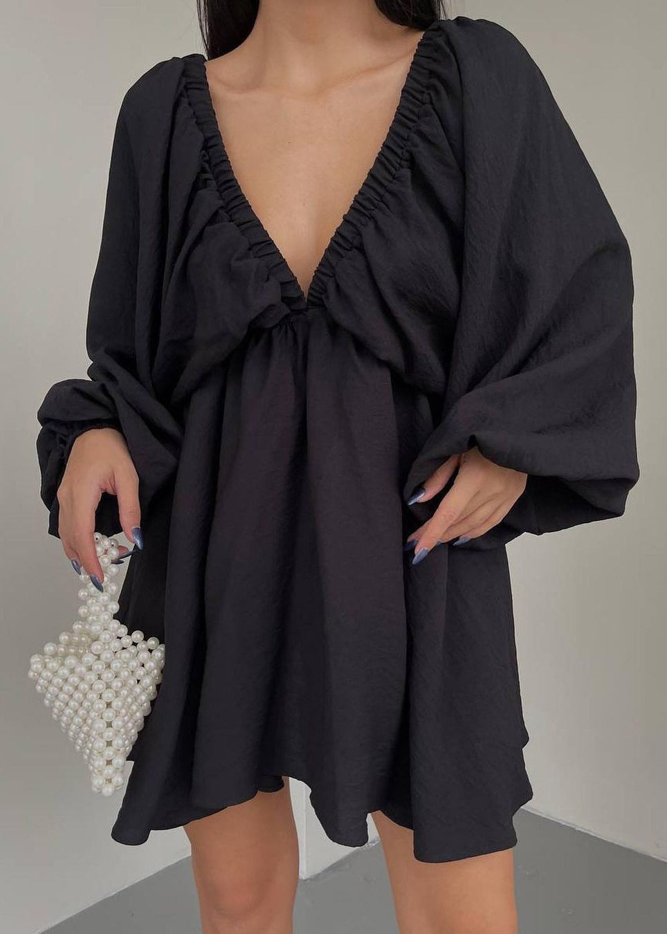 European and American Style Lantern Sleeve V Neck Short Dress