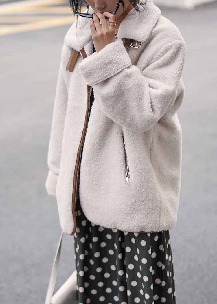 White Wool Coat for Woman Loose Fitting Coats Zippered Lapel Jackets