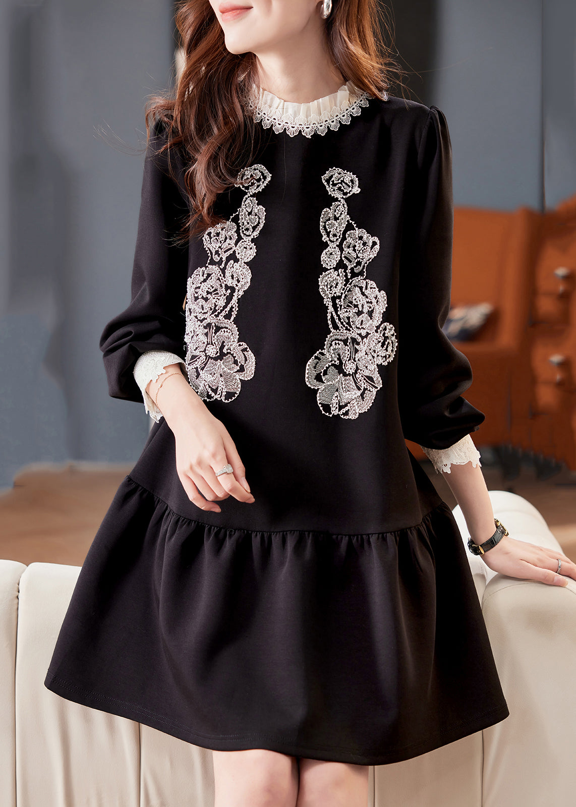 Fine Black O-neck Patchwork Nail Bead Mid Dresses Puff Sleeve