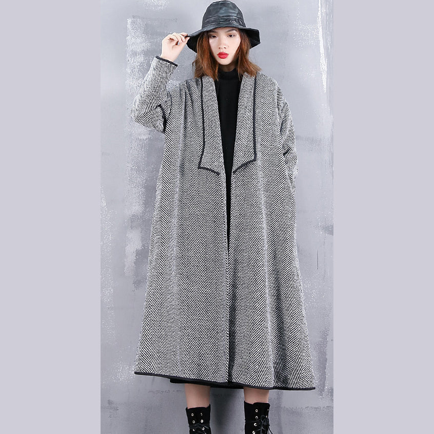 Fine Black Striped Coats Turn-down Collar Outwear Fine Pockets Long Coats