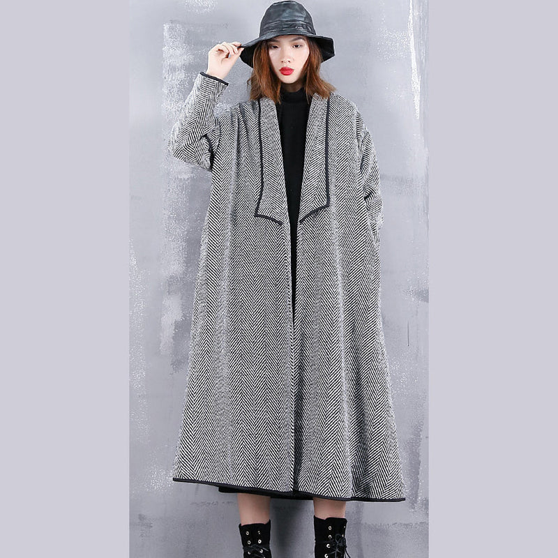 Fine Black Striped Coats Turn-down Collar Outwear Fine Pockets Long Coats