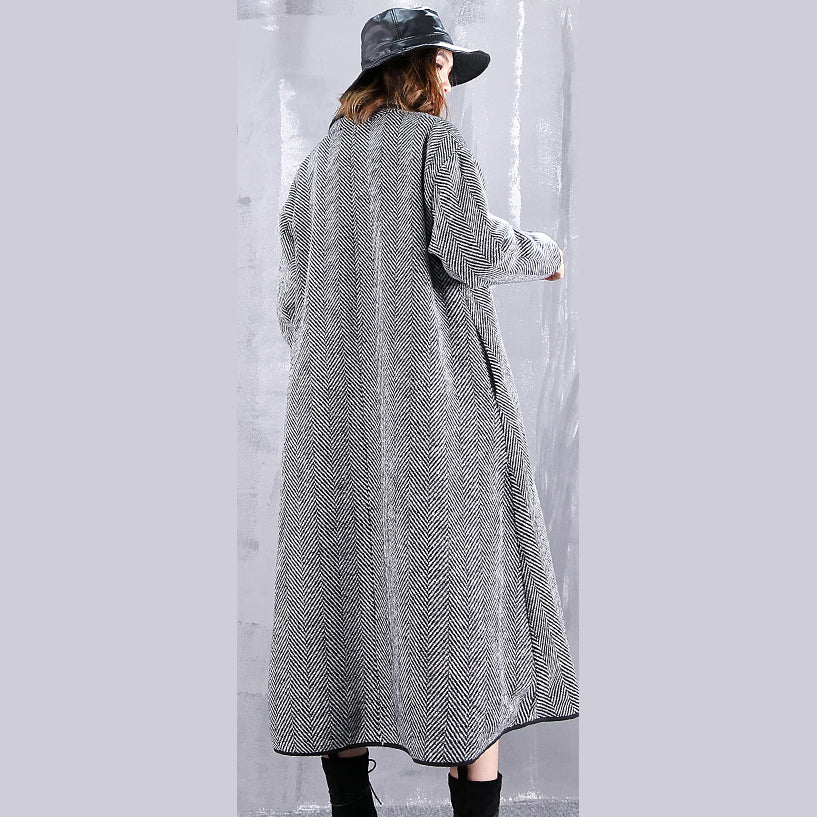 Fine Black Striped Coats Turn-down Collar Outwear Fine Pockets Long Coats