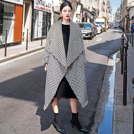 Fine Black White Plaid Winter Coat Oversize Pockets Long Coat Fine Notched Trench Coat