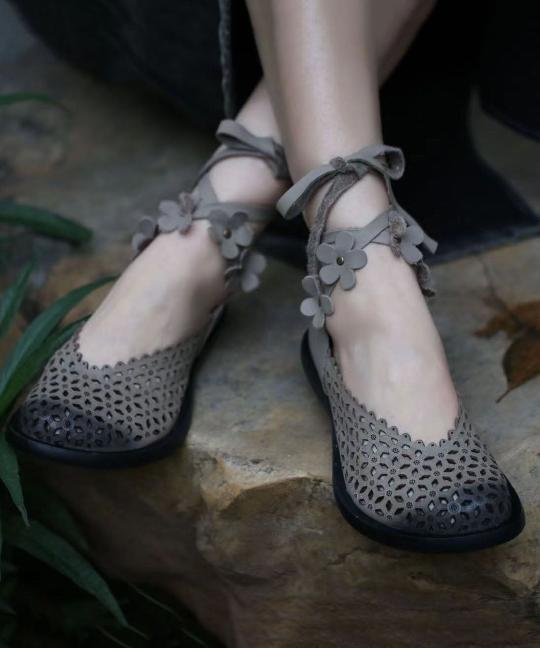 Grey Flat Shoes Calf Fitted Splicing Hollow Out Cross Strap