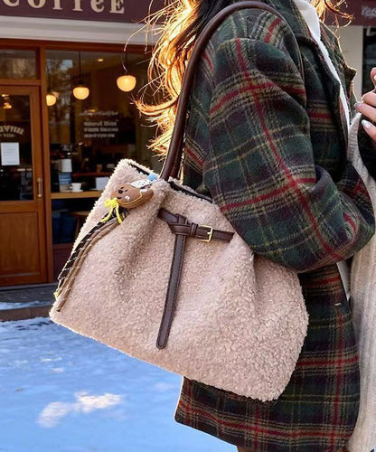 Handmade White Durable Pendant Wool Shoulder Bags
