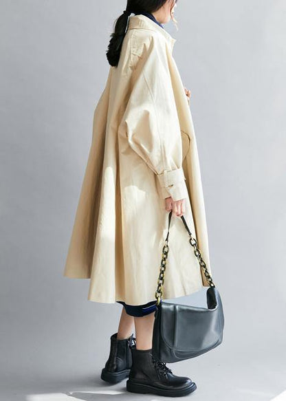 Italian Lapel Pockets Fall Coat for Woman Beige Short Outwear