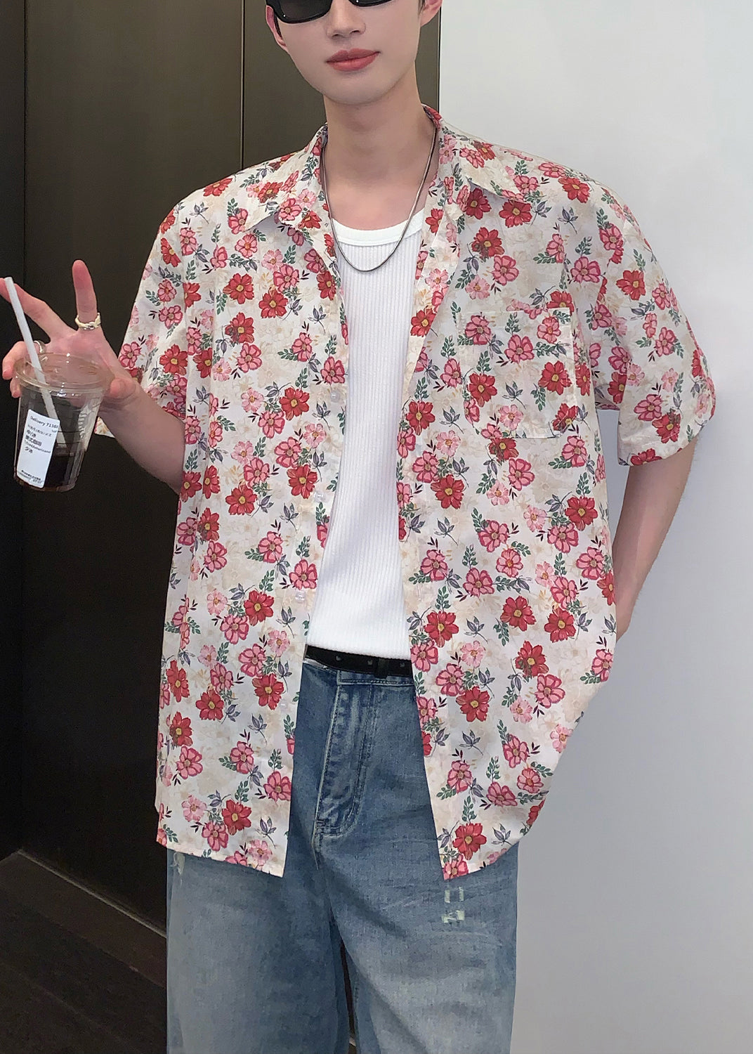Leisure Versatile Short Sleeved Vacation Style Shirt for