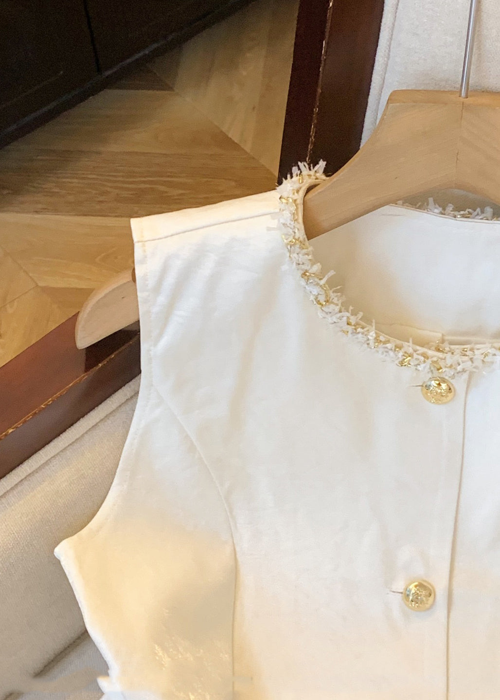 Modern Apricot O-neck Button Waistcoat Fall