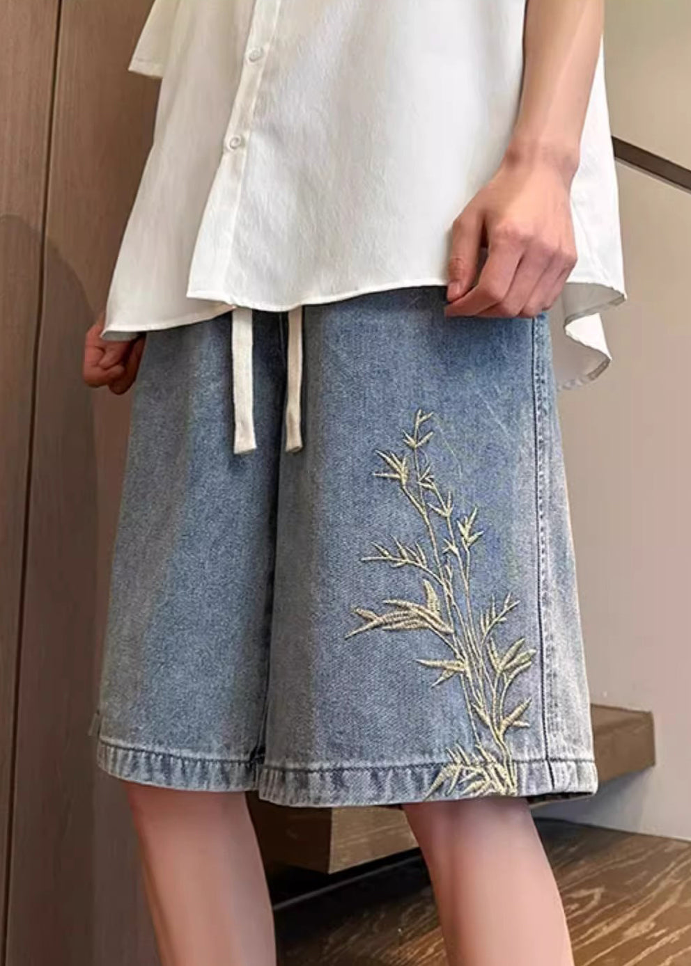 Modern Blue Embroideried Elastic Waist Denim Shorts Summer