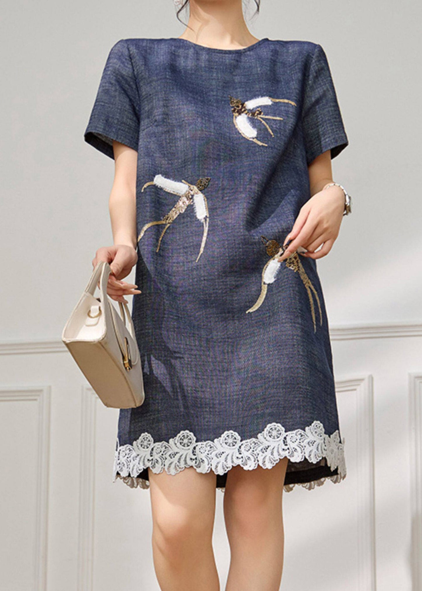 Modern Blue O-neck Embroidered Mid Dress Summer