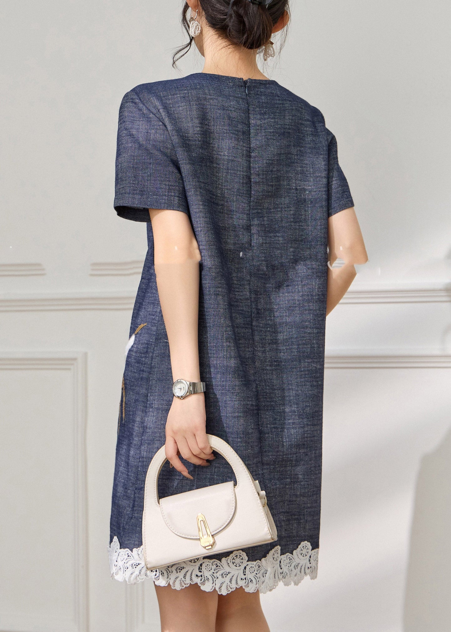 Modern Blue O-neck Embroidered Mid Dress Summer