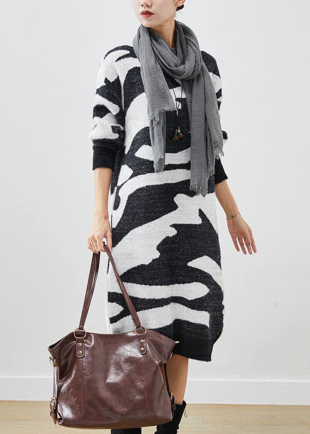 Modern Colorblock Oversized Print Knitted Dress Winter