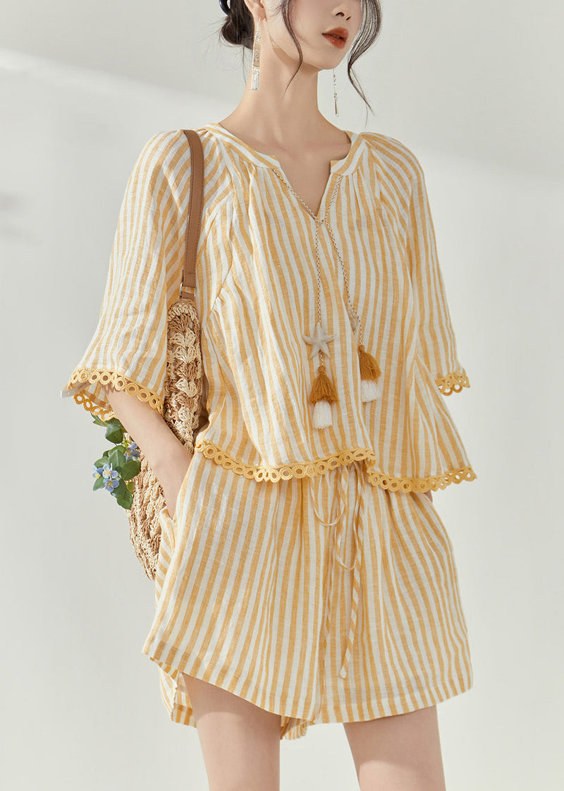 Modern Yellow Striped Top and Shorts Two-piece Set Short Sleeve