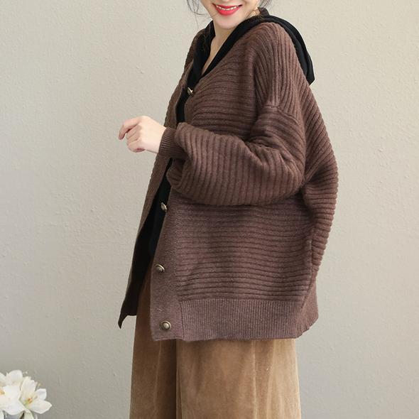 New Fshion Black and Chocolate Button Down Short Coat for