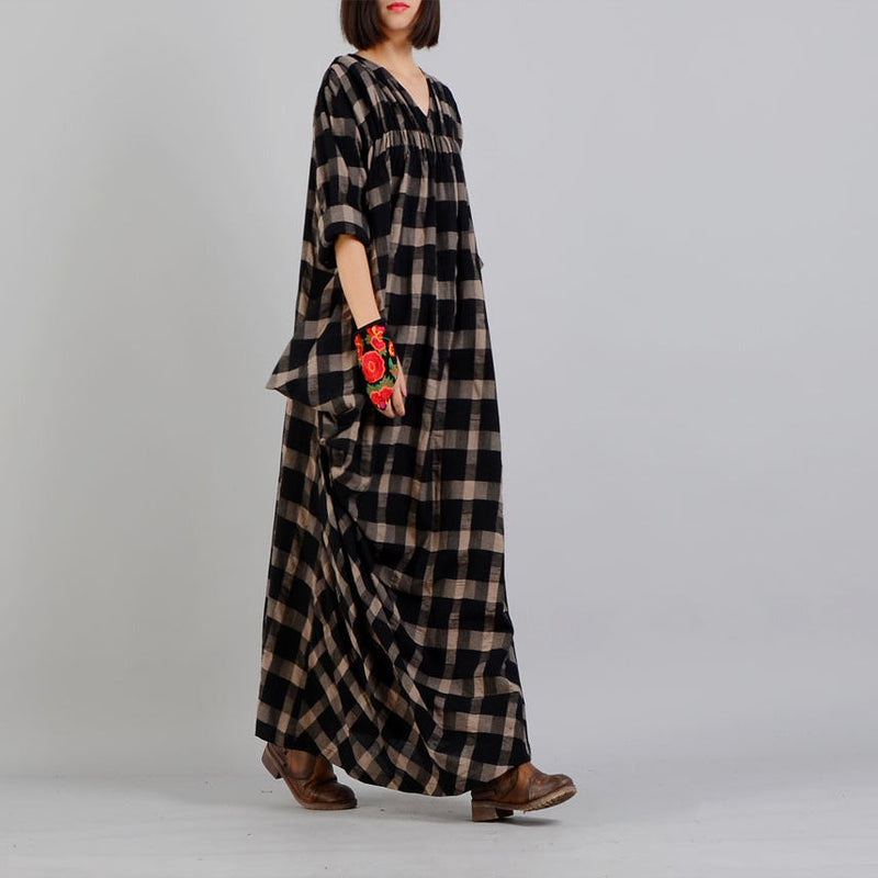 New Black Plaid Loose Fitting V Neck Cotton Linen Gown Asymmetrical Design Kaftans