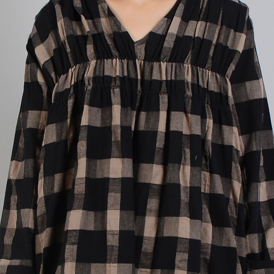 New Black Plaid Loose Fitting V Neck Cotton Linen Gown Asymmetrical Design Kaftans