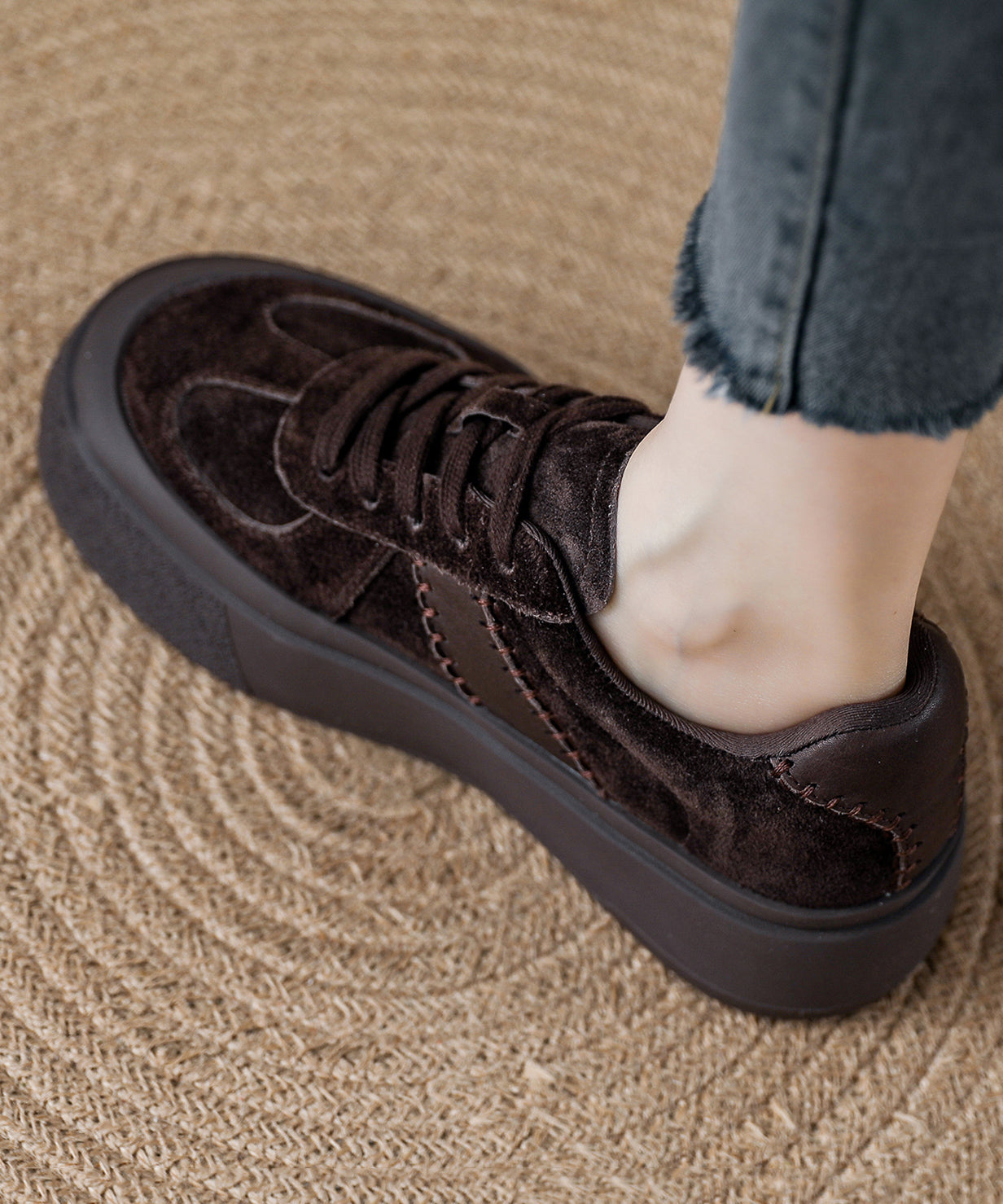 Red Suede Lace Up Splicing Flat Feet Shoes