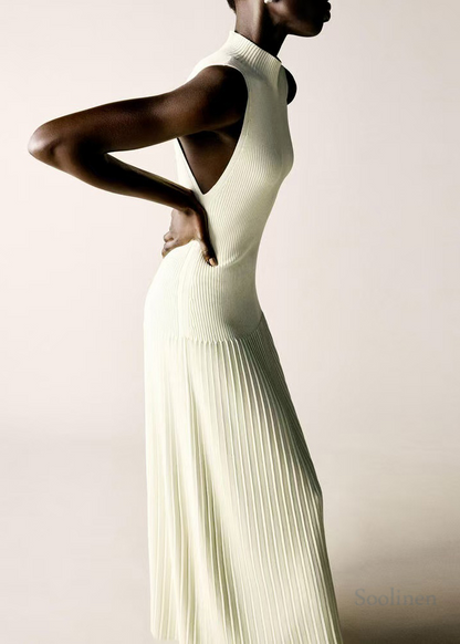 Silm Fit White Stand Collar Knit Pleated Dress Sleeveless