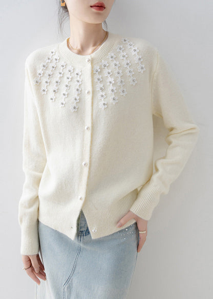 Simple White Oversized Knit Cozy Cardigan Winter