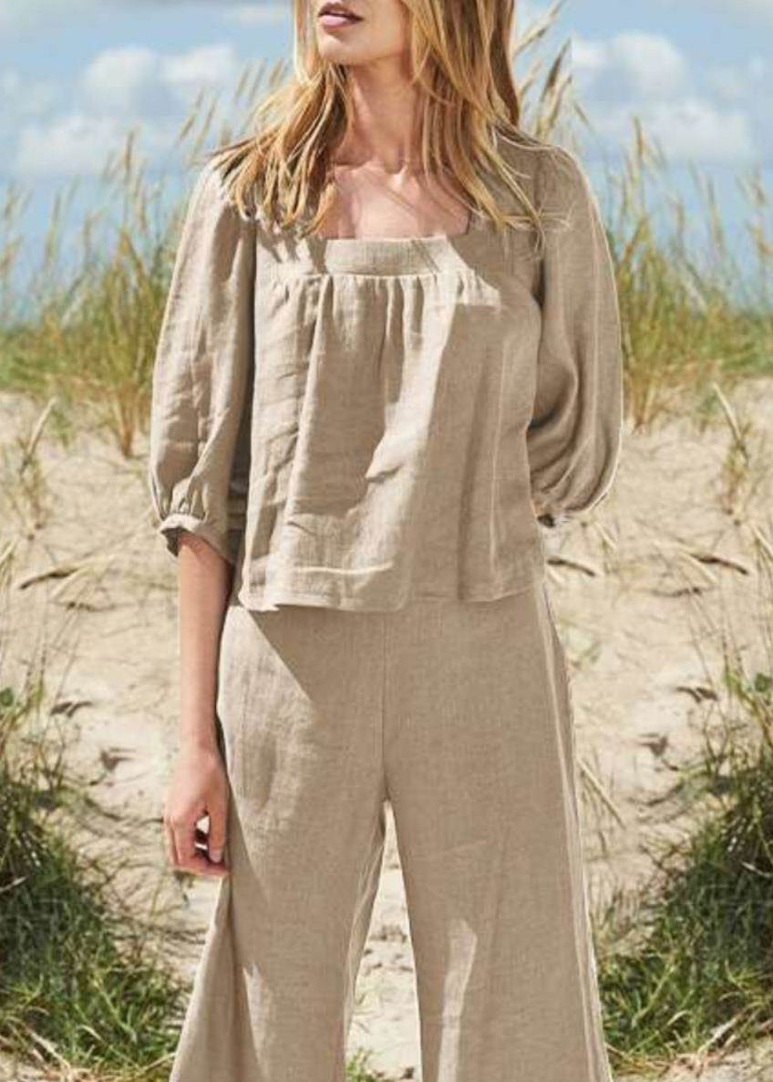 Style Khaki Square Collar Top and Crop Pants Two Pieces Set Half Sleeve