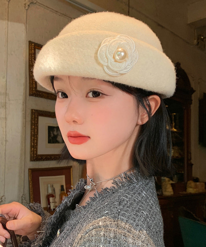 Stylish Beige Pearl Woolen Beret Hat