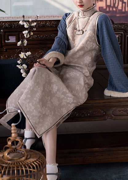 Stylish Faux Fur Collar Embroideried Button Side Open Silk Cotton Cheongsam Long Sleeve