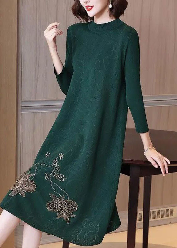 Stylish Red O-neck Embroideried Knit Sweater Dress Spring
