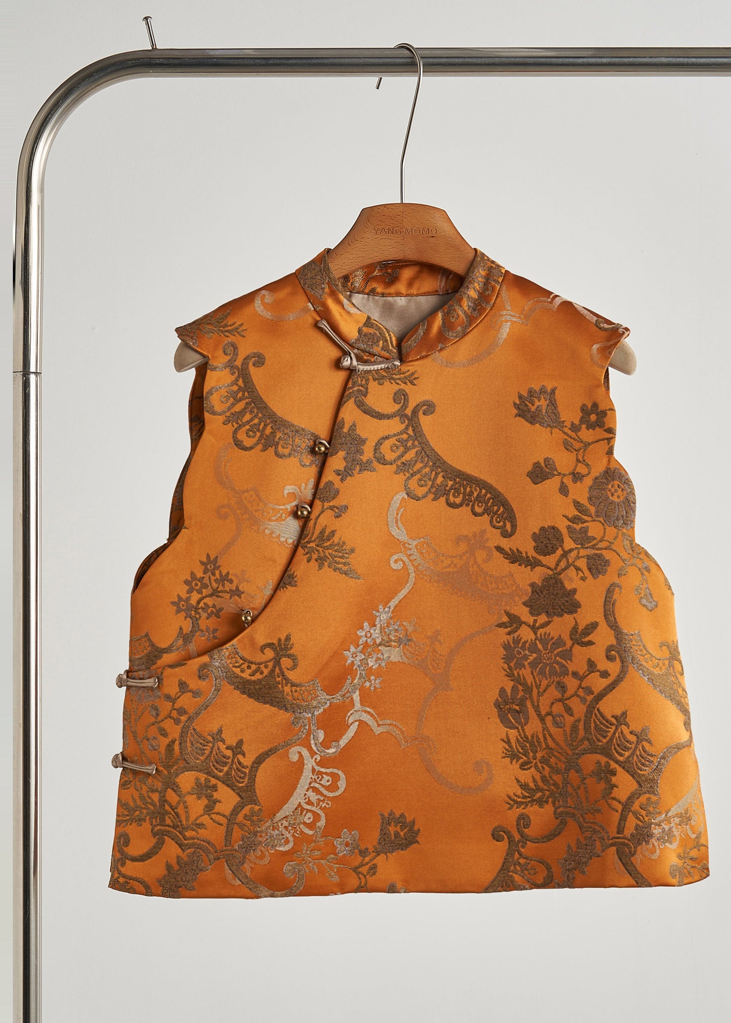 Golden Jacquard Chinese Button Silk Vests Spring