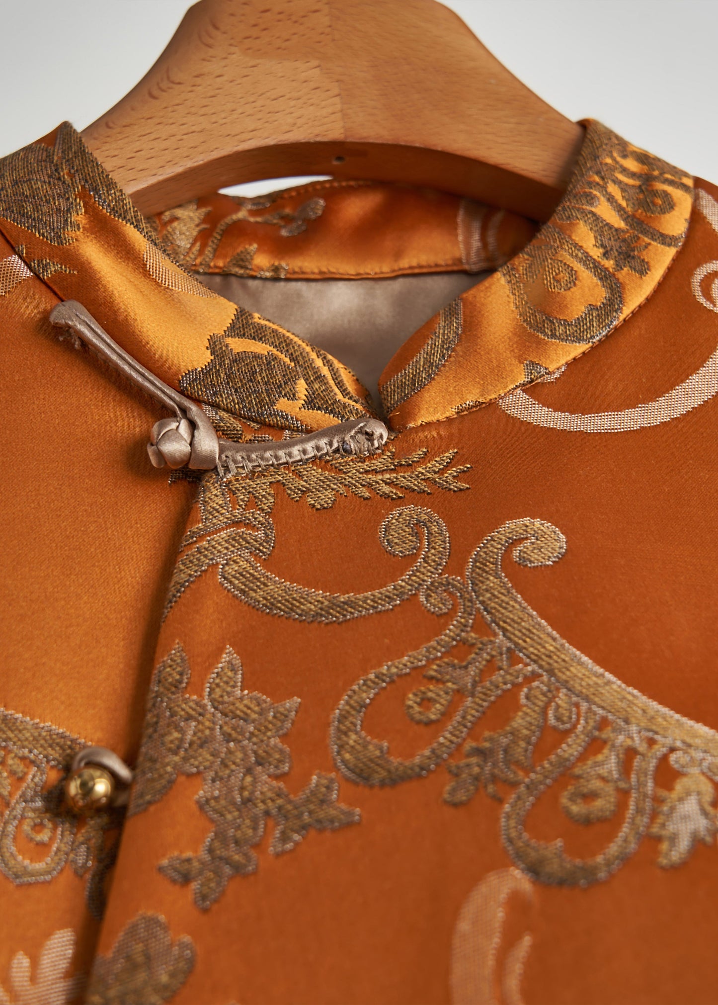 Golden Jacquard Chinese Button Silk Vests Spring