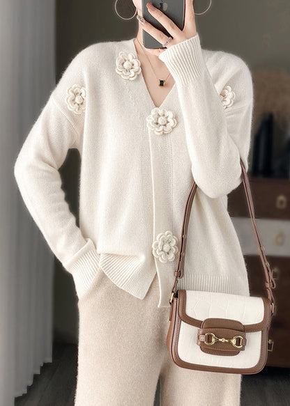 White Embroidery Short Cashmere Knit Cardigan V Neck Spring