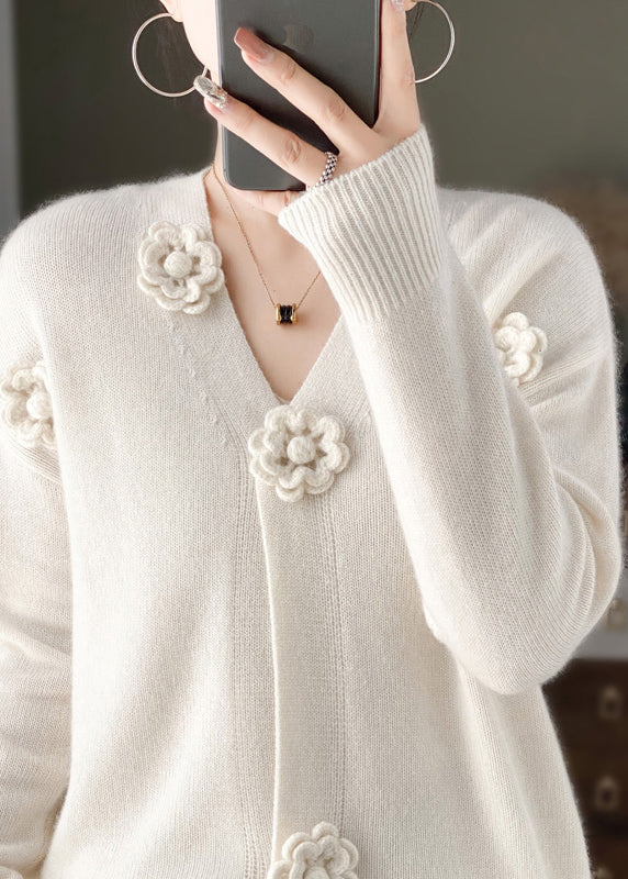 White Embroidery Short Cashmere Knit Cardigan V Neck Spring