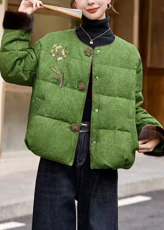Green O-neck Embroidered Duck Down Jacket in Winter