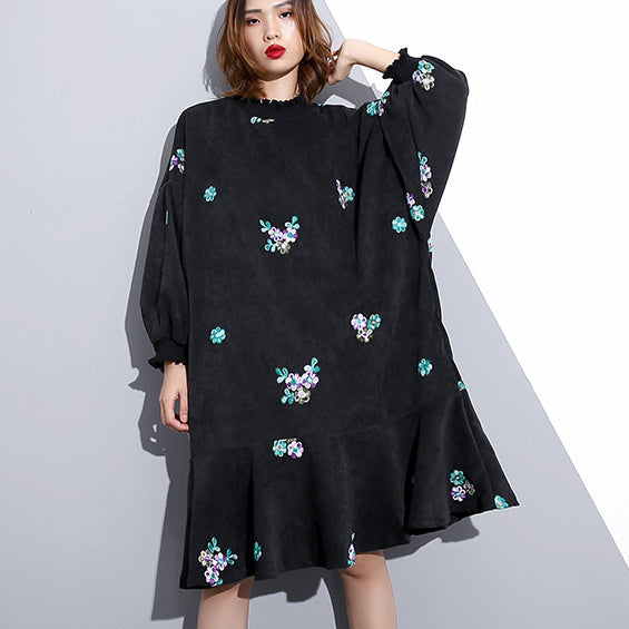 Black Embroidery Fall Dress Loose Fitting Traveling Dress Stand Clothing Dresses