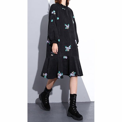 Black Embroidery Fall Dress Loose Fitting Traveling Dress Stand Clothing Dresses
