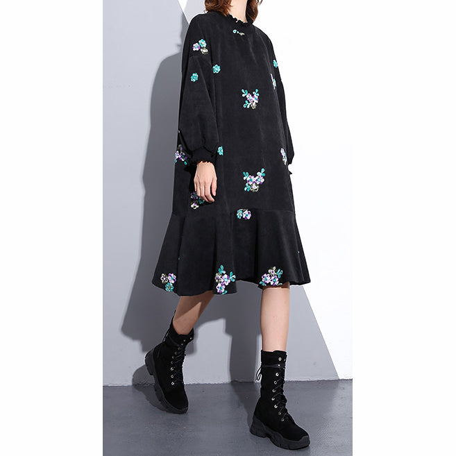 Black Embroidery Fall Dress Loose Fitting Traveling Dress Stand Clothing Dresses