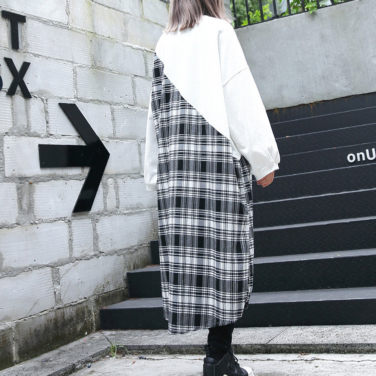 Stylish White Plaid Patchwork Cotton Blended Caftans Oversize O Neck Traveling Dress Fine Side Open Baggy Gown